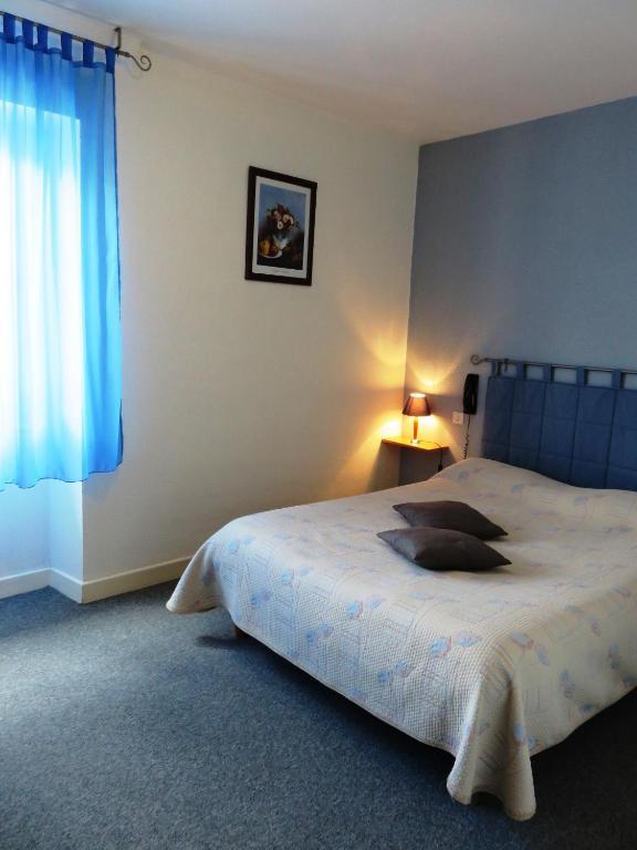 Le Relais Du Pont De Rhodes Hotel Frayssinet Habitación foto